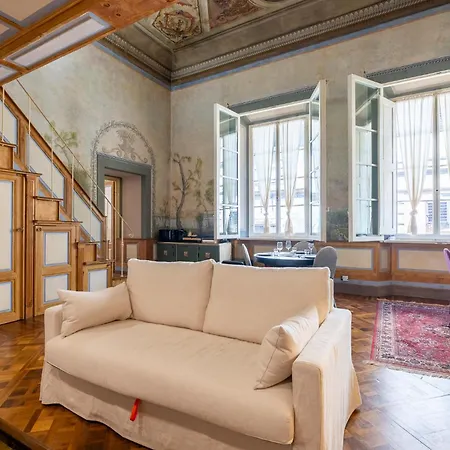 Giraldi 10 * Florence
